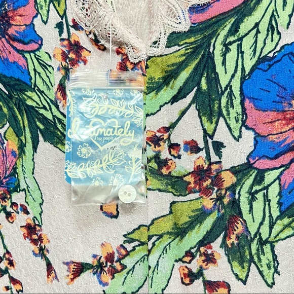 ntimately Free People  Boho Marsha Slip Dress XS Ecru Combo  Lace Floral Mini. - Picture 7 of 12